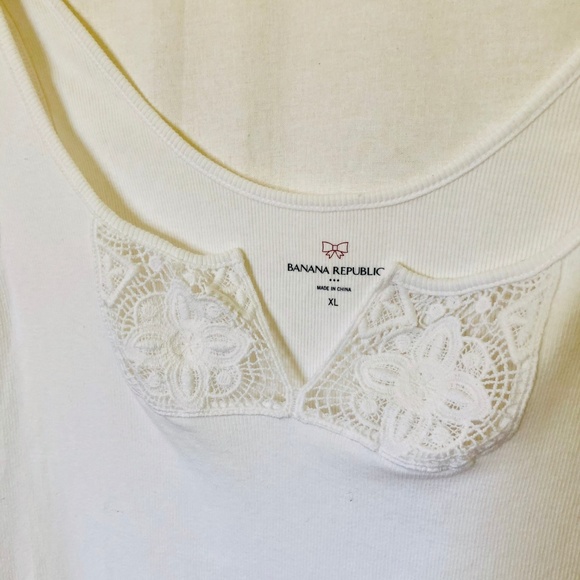 Banana Republic Ribbed Lace Inset Tank - Picture 4 of 5
